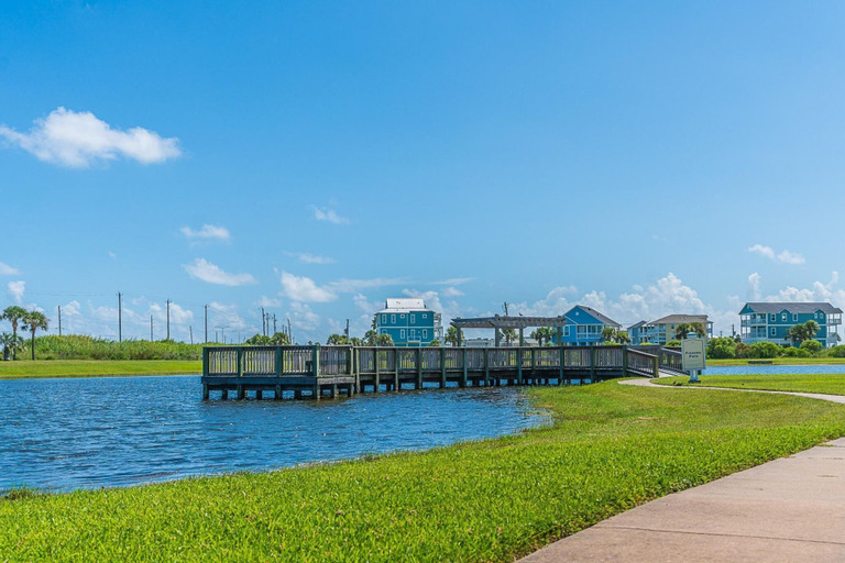 Exterior & Views 2, Stunning Sunsets Steps From Pool Lazy River Ocean Bay Views, Galveston