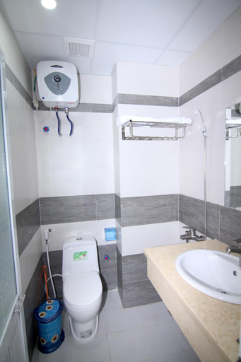 Bathroom 3, Huong Cang Hotel, Cát Hải