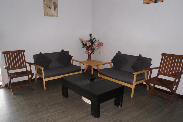 Public Area, Unikarya Lodge, Penampang