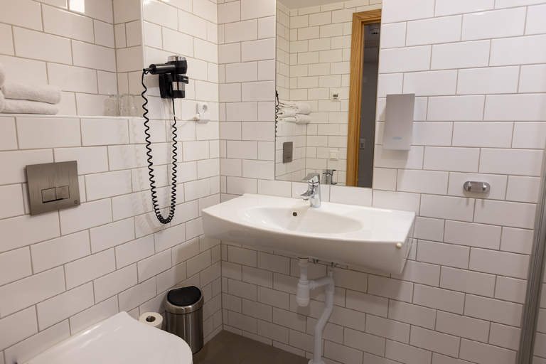 Bathroom 4, Mercure Gothenburg, Göteborg