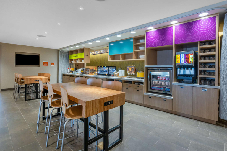 Food & Drinks 5, Home2 Suites by Hilton Pocatello, ID, Bannock