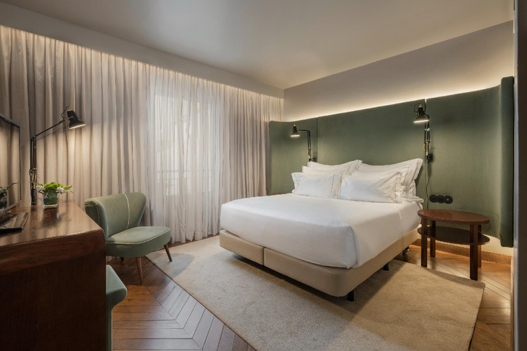 Bedroom 3, Grand Hotel Acores Atlantico, Ponta Delgada