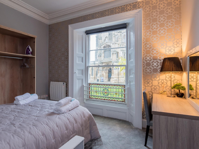 Bedroom 2, Church Lane Apartments, Lincolnshire
