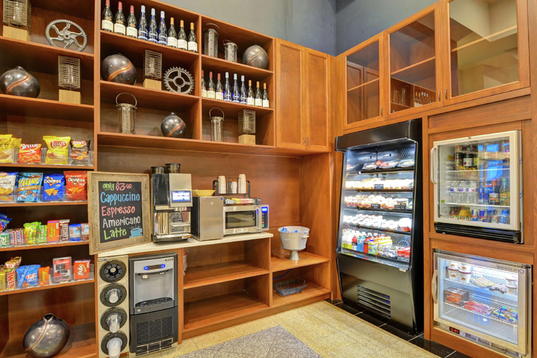 Food & Drinks 3, Doubletree by Hilton Hattiesburg, Forrest