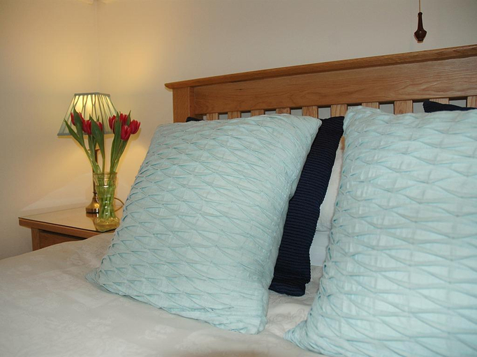 Bedroom 3, Newcourt Barton, Devon