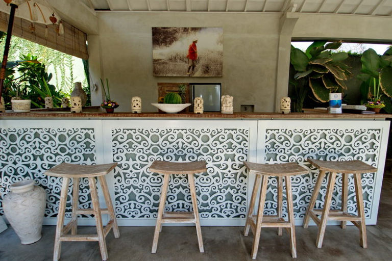 Food & Drinks 5, Villa Leoli, Badung
