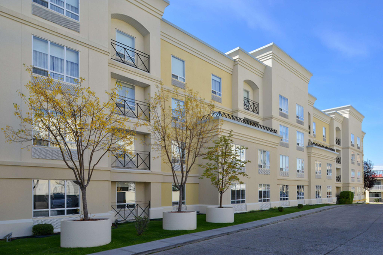 Exterior & Views 2, Hampton Inn & Suites By Hilton Calgary- University Northwest, Division No. 6