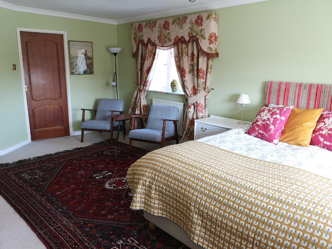 Others 5, UPTHEDOWNS B&B, Kent