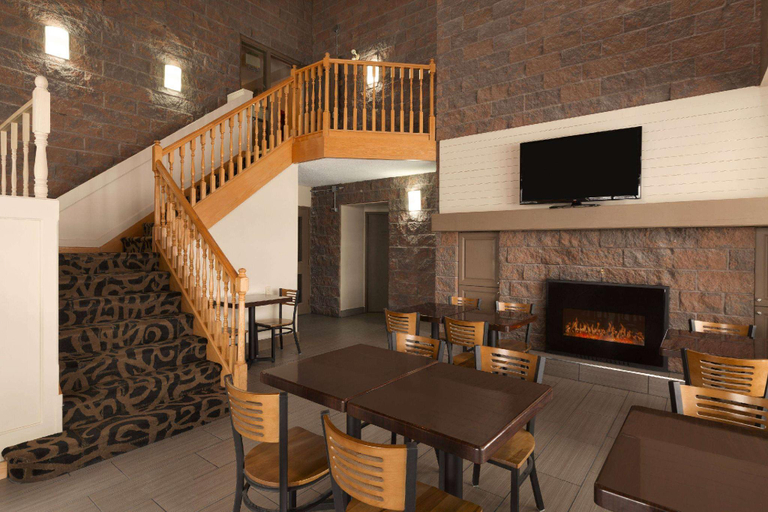 Public Area 3, Super 8 by Wyndham Timmins ON, Cochrane