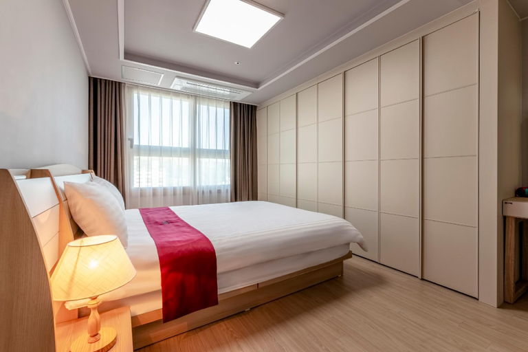 Bedroom 2, Residence Hotel Eden Stay, Geoje