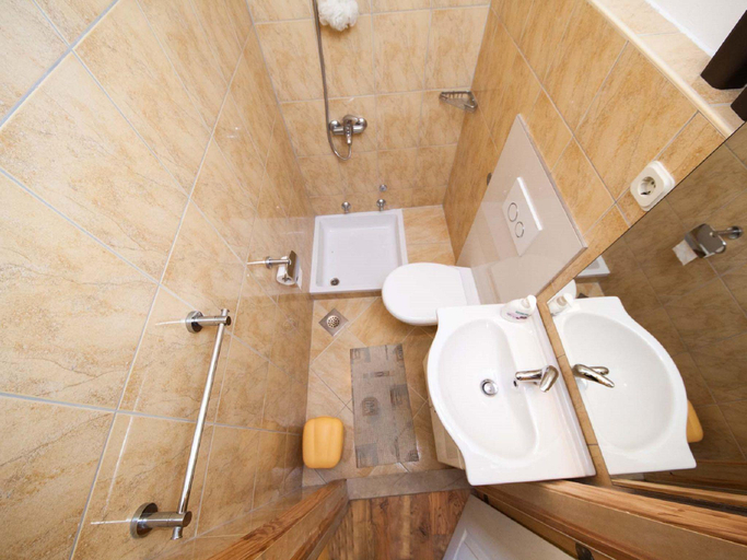 Bathroom 4, Stone House in Podgora with Sea Views, Podgora