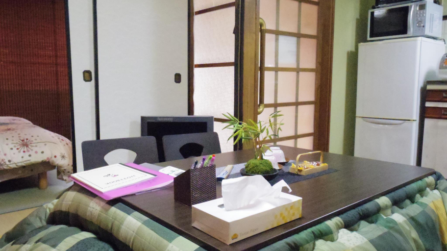 Bedroom 2, Oyado Sanjo Machiya, Kyoto