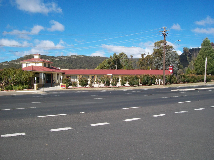 Others 4, Lithgow Motor Inn, Lithgow