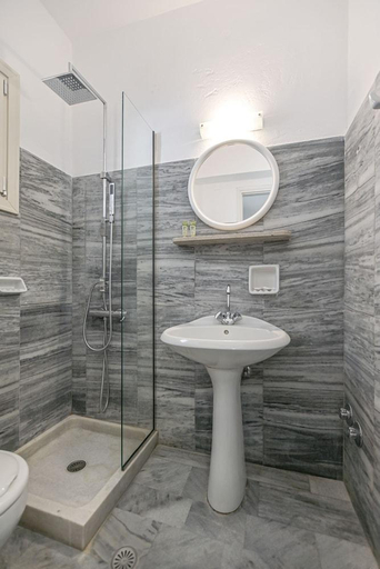 Bathroom 5, Soula Hotel, South Aegean