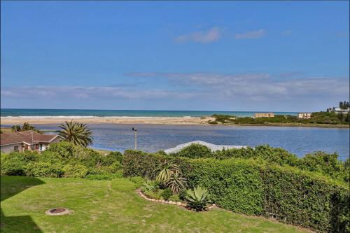 Aston Bay Getaway, Cacadu