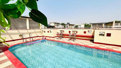 BluO Villa 2 - Private Pool & Garden #Staycation, Gurgaon