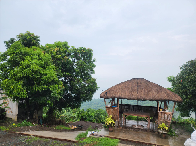 Others 4, Balai Rubi, Talisay