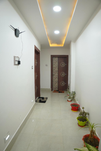 Others 4, HOTAL RAJNIWAS, Patna