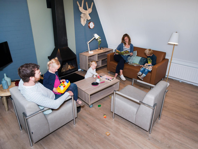 Others 4, Forest-Edge Family Bungalow, Apeldoorn
