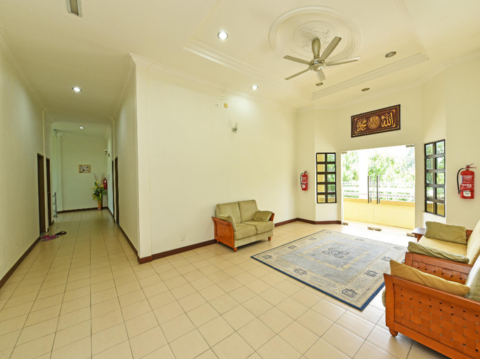 Public Area, Capital O 90434 Marmoris House, Kuala Terengganu