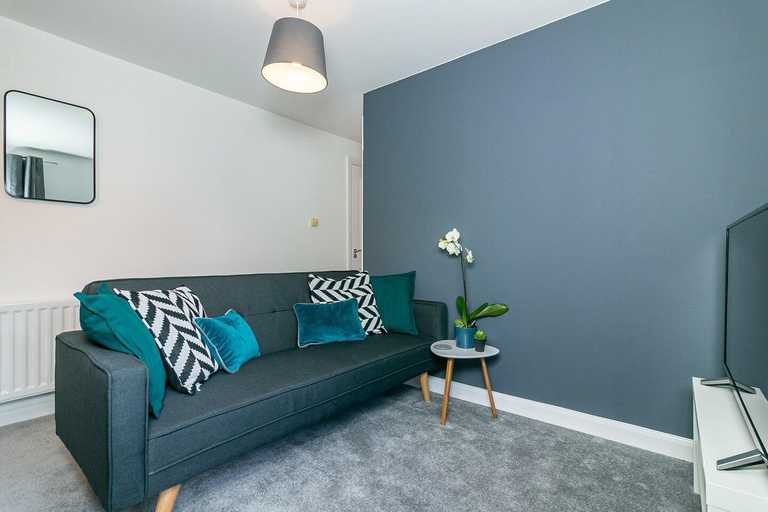 Others 3, Cunningham Lodge - Modern Family Apartment, Hertfordshire