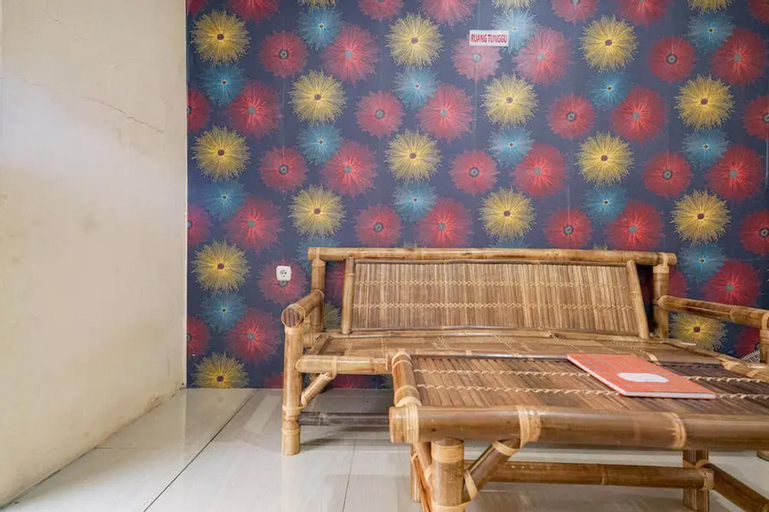 Public Area 3, RedDoorz near Ekowisata Mangrove Belawan Medan, Medan
