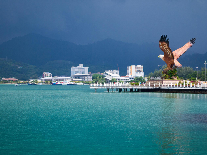 Octopus House-Center City-10Pax-Easy Shop-Easy Play, Langkawi