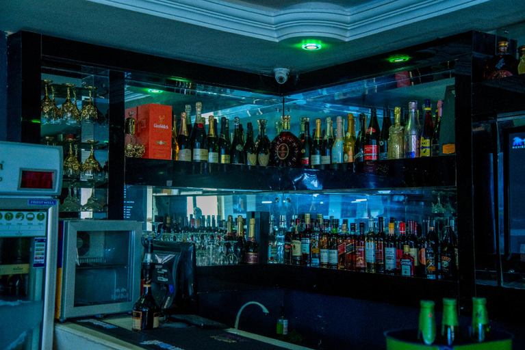 Food & Drinks 5, Kelin hotel and suites, Surulere