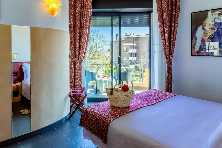 Bedroom 4, Hotel Nettunia, Rimini