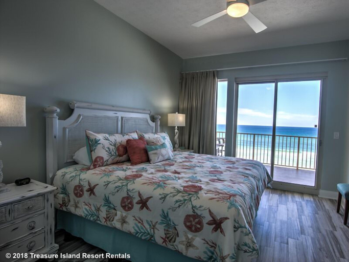 Bedroom 3, Treasure Island 0404, Bay