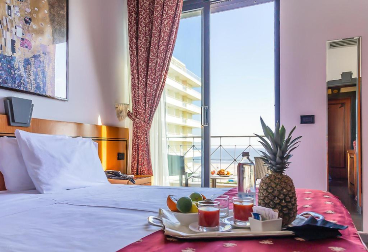 Bedroom 4, Hotel Nettunia, Rimini