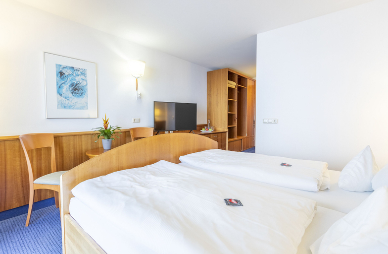 Bedroom 18