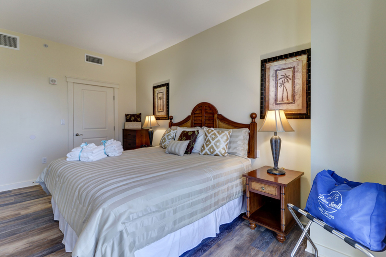 Bedroom 3, Origins at Seahaven 1035, Bay