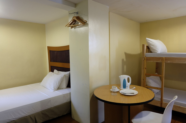 Bedroom 25