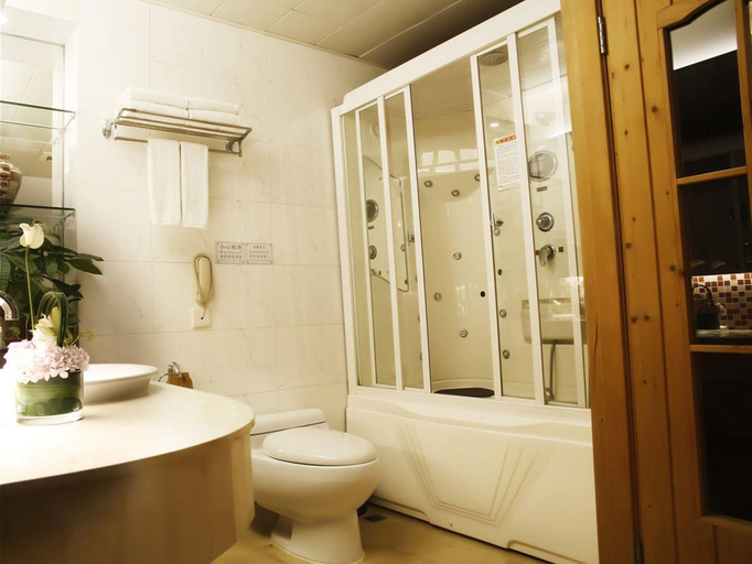 Bathroom, Landmark International Hotel Nanwan, Zhuhai