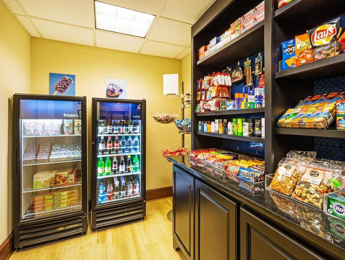 Food & Drinks 5, Hampton Inn & Suites Greenville/Spartanburg I-85, Spartanburg