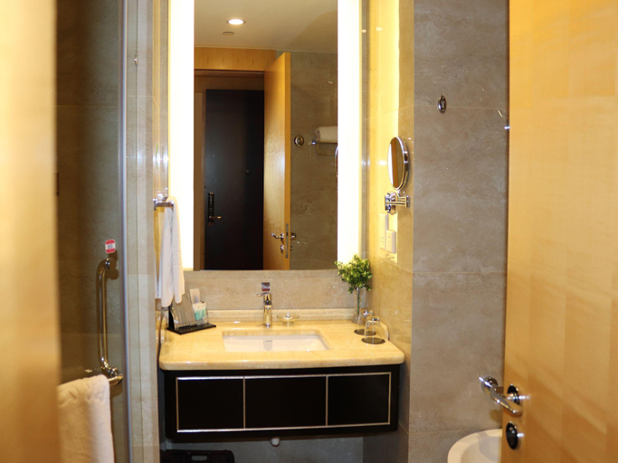 Bathroom, Shan Bin Queensir Hotel Xi'an, Xi'an