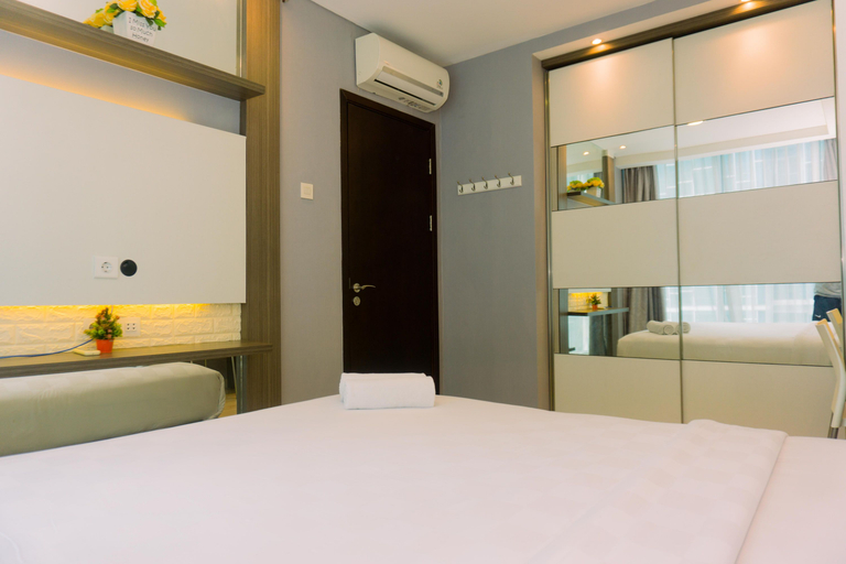 Bedroom 3, Fancy and Nice 1BR at Brooklyn Alam Sutera Apartment By Travelio, Tangerang