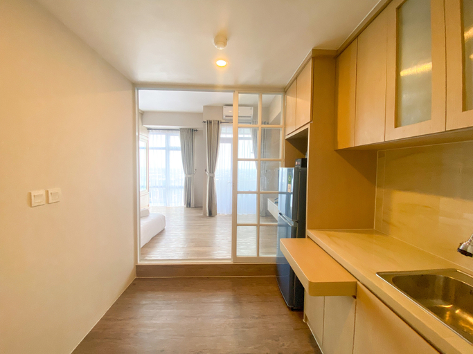 Others 3, Cozy and Simple Big Studio Vasanta Innopark Apartment By Travelio, Cikarang
