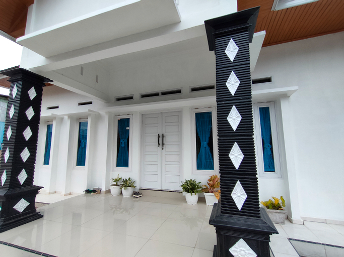 Exterior & Views 1, Villa Hayati, Bukittinggi