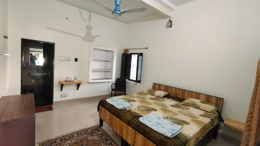 Bedroom 2, Iora Guesthouse, Bharatpur