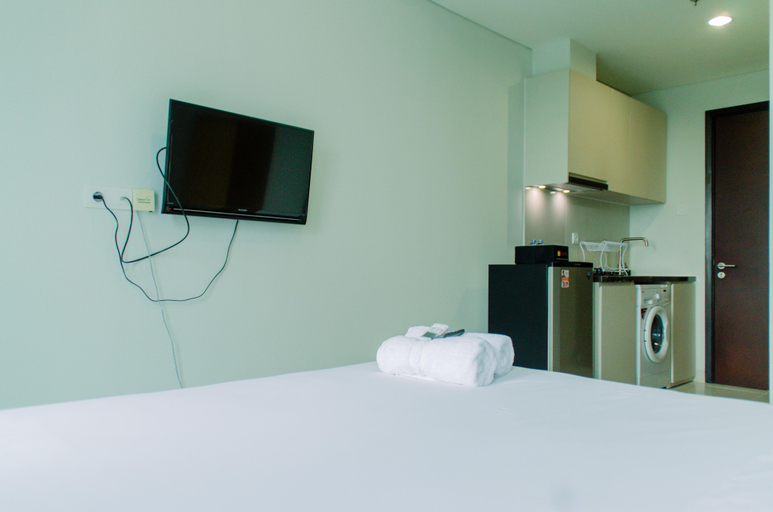 Bedroom 3, Gorgeous and Strategic Studio Puri Mansion Apartment By Travelio, Jakarta Barat