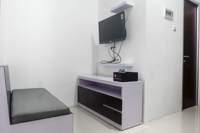 Bedroom 2, Best Price 1BR+ Apartment Connected to Mall at Gunawangsa Tidar By Travelio, Surabaya