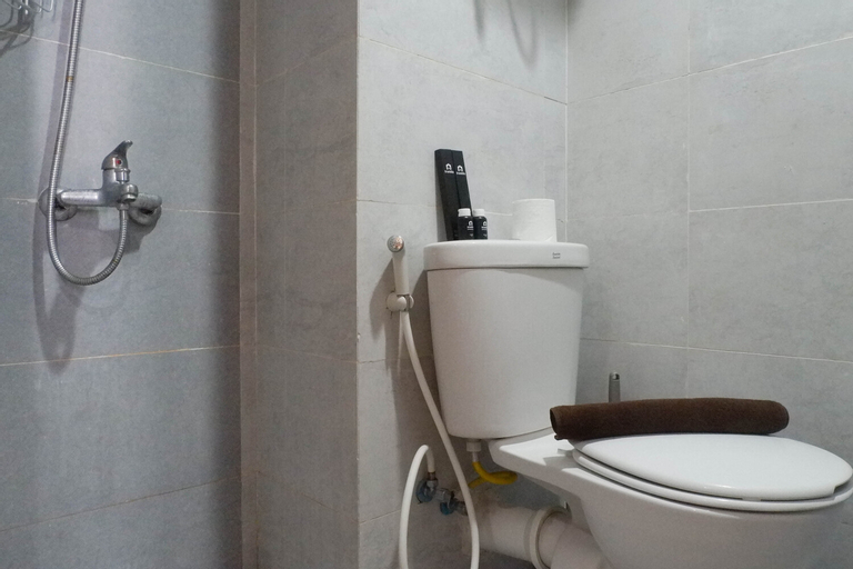 Bedroom 3, Best Deal and Shining Studio Apartment at Taman Melati Surabaya By Travelio, Surabaya