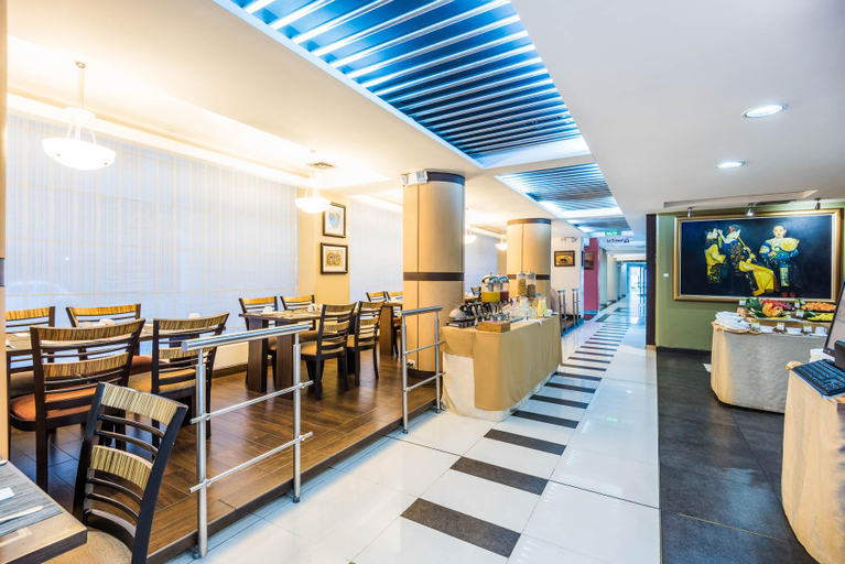 Food & Drinks 5, Exe Galeria Man Ging, Guayaquil