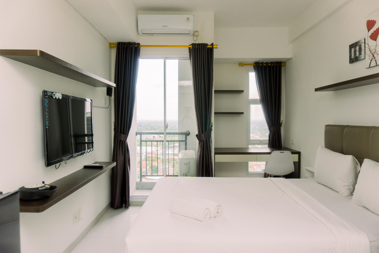 Bedroom 4, Nice and Homey Studio Apartment at Akasa Pure Living BSD By Travelio, Tangerang Selatan