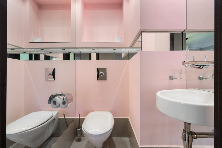 Bathroom 3, Spacious apartment in the city center, Warsaw