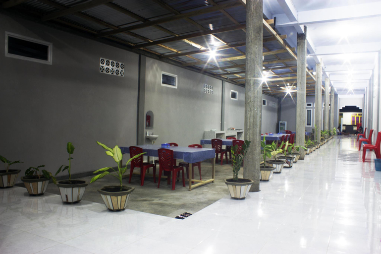 Public Area 2, Tangkoko Guesthouse, Bitung