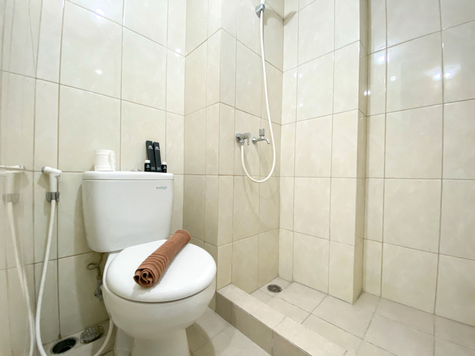 Bedroom 3, Fully Furnished Studio Springlake Summarecon Bekasi Apartment near Mall By Travelio, Bekasi
