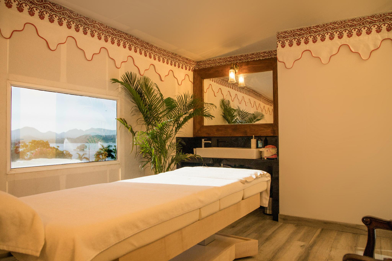 Bedroom 2, The LaLiT Laxmi Vilas Palace Udaipur Hotel, Udaipur